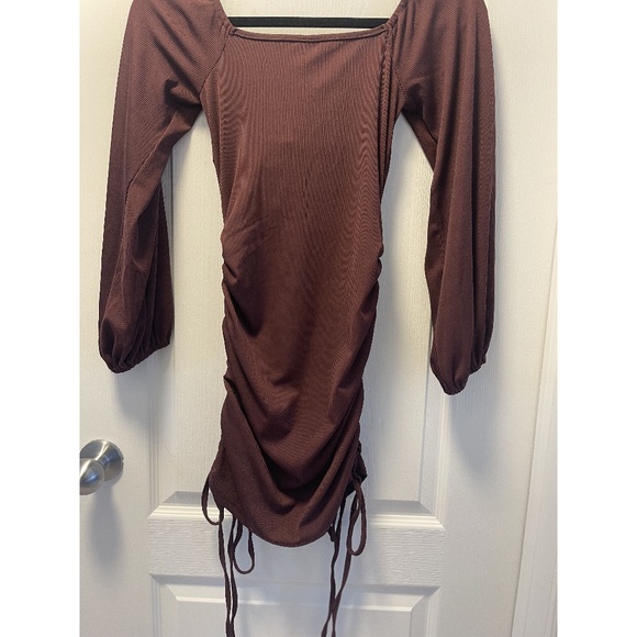 Off Shoulder Ruched Drawstring Dress - Picture 3 of 4